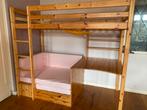 Mooie hoogslaper met bureau en zitje/logeerbed, Kinderen en Baby's, Kinderkamer | Stapelbedden en Hoogslapers, Ophalen, Zo goed als nieuw