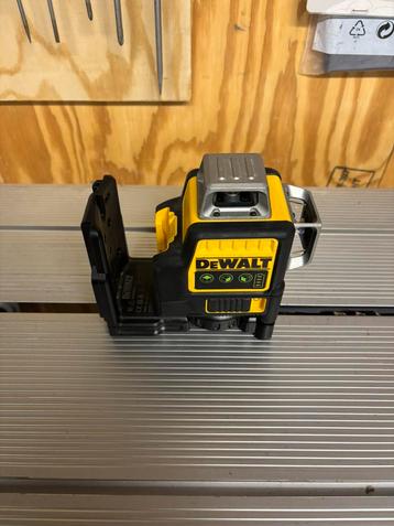 Orginele DeWALT DCE089D1G 10.8V Li-Ion accu zelfnivellerende beschikbaar voor biedingen
