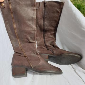 Gave hoge bruine leren laarzen. Mt 40. beschikbaar voor biedingen
