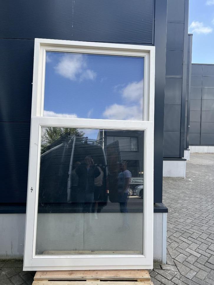 Kozijnen, Doe-het-zelf en Verbouw, Kozijnen en Schuifpuien, Zo goed als nieuw, Raamkozijn, Hout, 225 cm of meer, 75 tot 150 cm