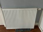 Gebruikte radiator 80x60 cm met thermostaatkraan ,onderblok., 30 tot 80 cm, 500 tot 800 watt, Radiator, Ophalen of Verzenden