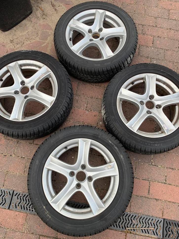 Winterbanden Dunlop 205/55R16, Auto-onderdelen, Banden en Velgen, Banden en Velgen, Winterbanden, 16 inch, 205 mm, Personenwagen