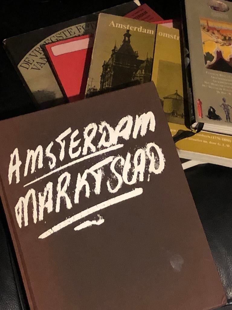 7 Oude boeken omtrent Amsterdam., Boeken, Geschiedenis | Stad en Regio, Ophalen of Verzenden, Gelezen