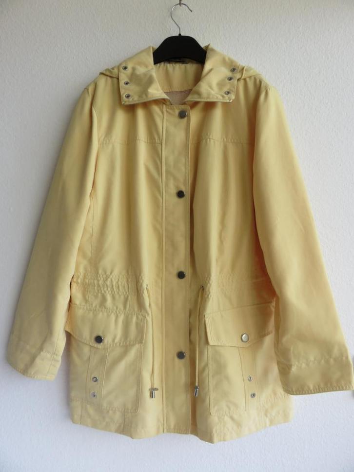 Concept UK lichtgele tussenjas, zomerjas maat 40, Kleding | Dames, Jassen | Zomer, Zo goed als nieuw, Maat 38/40 (M), Geel, Ophalen of Verzenden