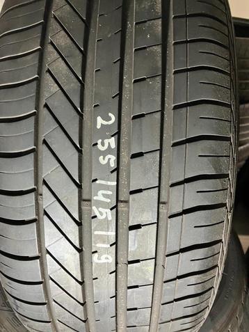 4x 19 inch Continental Zomerbanden 215/50/19 beschikbaar voor biedingen