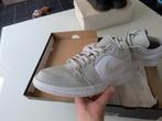Nike Air Jordan 1 low Camo maat 44, Kleding | Heren, Schoenen, Ophalen of Verzenden, Zo goed als nieuw, Overige kleuren