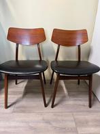 2 prachtige vintage stoelen met skai, Antiek en Kunst, Antiek | Meubels | Stoelen en Banken, Ophalen
