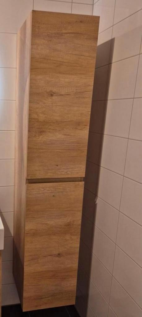 Hoge Badkamerkast - Houtlook, Huis en Inrichting, Badkamer | Badkamermeubels, Zo goed als nieuw, (Half)hoge kast, 150 tot 200 cm