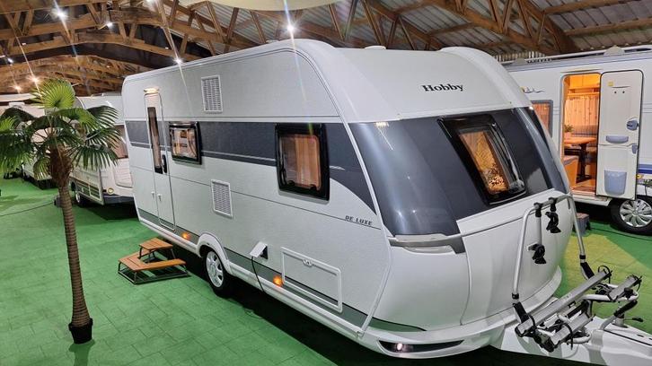 Hobby De Luxe 490 KMF Mover/Luifel/Stapelbed, Caravans en Kamperen, Caravans, Bedrijf, tot en met 6, 1250 - 1500 kg, Overige, Hobby