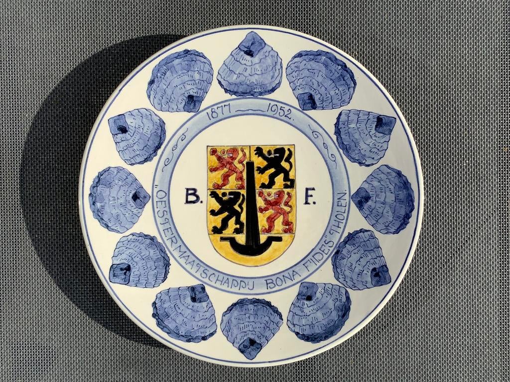 Wandbord uit Tholen in Zeeland - Bona Fides, Ophalen of Verzenden