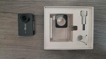 Yi 4K Action Camera + Waterdichte Behuizing beschikbaar voor biedingen