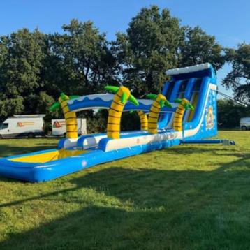 Springkussen drop&slide waterfall glijbaan beschikbaar voor biedingen