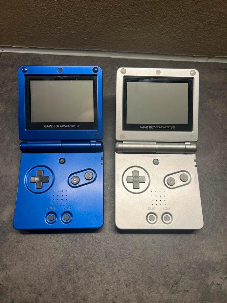 Game Boy Advance SP - 2 stuks, Spelcomputers en Games, Spelcomputers | Nintendo Game Boy, Gebruikt, Game Boy Advance SP, Ophalen of Verzenden