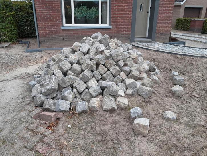 Belgisch hardsteen kasseien kinderkoppen, Tuin en Terras, Tegels en Klinkers, Gebruikt, Overige typen, Natuursteen, Ophalen