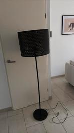 Staande zwart/goud lamp, Huis en Inrichting, Lampen | Vloerlampen, Ophalen, Zo goed als nieuw, 150 tot 200 cm