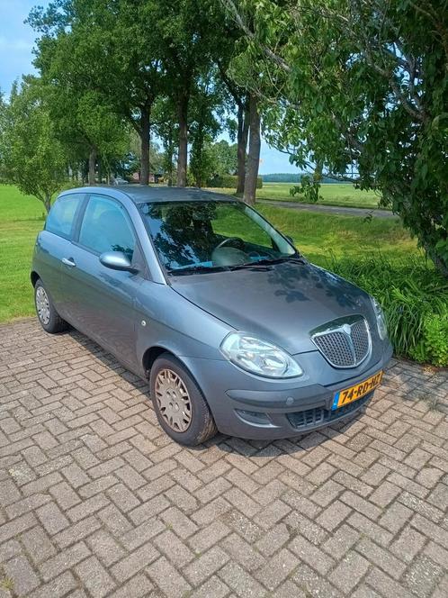 Lancia Ypsilon 1.4 16V 2005 Grijs, Auto's, Lancia, Particulier, Ypsilon, Airconditioning, Boordcomputer, Centrale vergrendeling