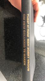 Man zoekt vrouw om hem gelukkig te maken - Yusef el Halal, Verzenden