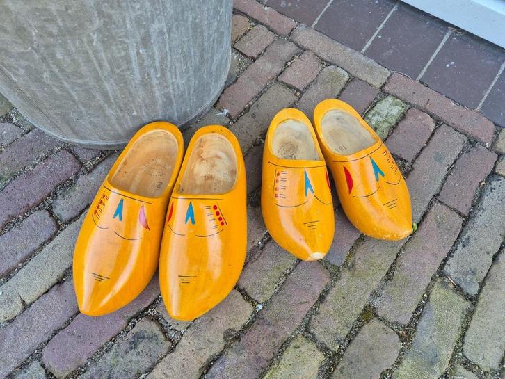 Houten kinderklompen geel, Tuin en Terras, Tuinwanddecoratie, Zo goed als nieuw, Ophalen of Verzenden