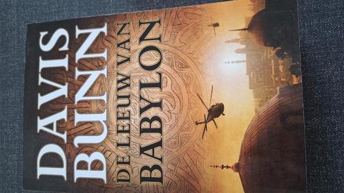 Davis Bunn - De leeuw van Babylon, Boeken, Thrillers, Zo goed als nieuw, Nederland, Ophalen of Verzenden