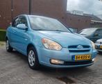 Knappe Hyundai Accent 1.4 Dynamic met airco, Voorwielaandrijving, 4 cilinders, Blauw, 1055 kg