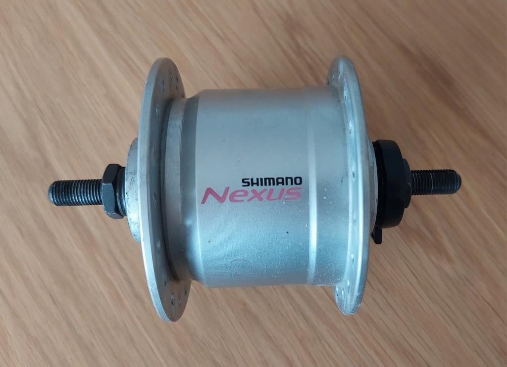 Shimano DH-C3000 Naafdynamo, 36 Gaats , Wiel, Gebruikt, Shimano Nexus, Algemeen