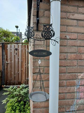Metalen vogelvoederhuisje hanger met uilen en welkom bord beschikbaar voor biedingen