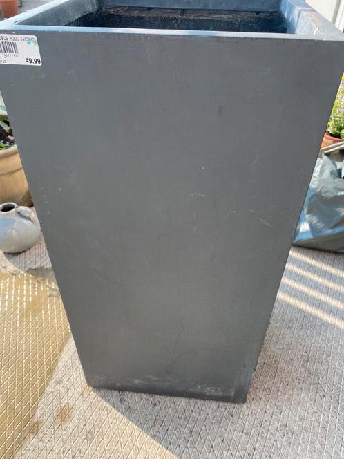 Pot kubus hoog van Intratuin met hydrokorrels, Tuin en Terras, Bloembakken en Plantenbakken, Zo goed als nieuw, Kunststof, Balkon