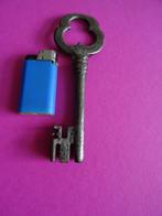 MOOIE ANTIEK GESMEDE SLEUTEL 17/18 EEUW SLOT SLOTEN SLEUTELS, Antiek en Kunst, Ophalen of Verzenden