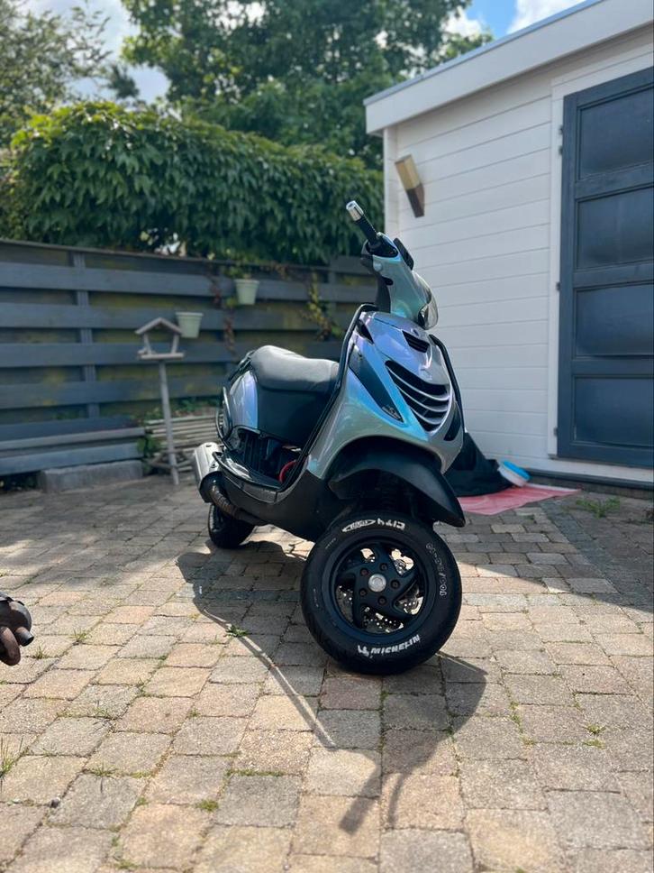 ZIP 183cc A1, Fietsen en Brommers, Scooters | Piaggio, Zo goed als nieuw, Zip, Maximaal 45 km/u, Benzine, Ophalen