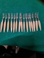 cocktailprikkers wit stainless 15 stuks retro, Huis en Inrichting, Ophalen of Verzenden, 'T Olde Gre-j, Info@toldegrej.nl, Endepoelstraat 20f Didam