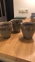 Drie hele leuke bloempotten. Uit klei gebakken., Tuin en Terras, Rond, Ophalen of Verzenden, Zo goed als nieuw, Aardewerk