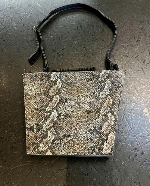Schoudertasje slangen print, Sieraden, Tassen en Uiterlijk, Tassen | Damestassen, Zo goed als nieuw, Schoudertasje, Groen, Ophalen of Verzenden