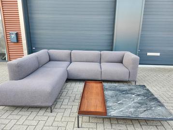 Cassina Mex-Hi hoekbank + Salontafel by Piero Lissoni beschikbaar voor biedingen