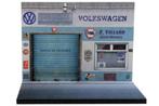 Volkswagen garage diorama F. Villard agent officiel 1:43, Nieuw, Overige merken, Ophalen of Verzenden, Auto