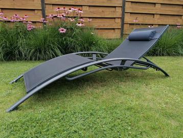 Ligstoel Zonnebed Relaxstoel Inklapbaar Aluminium Textileen
 beschikbaar voor biedingen