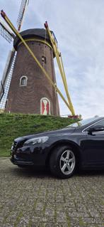 Volvo V40 1.6 T4 180PK Powershift 2014 Zwart, Beige, 4 cilinders, 700 kg, 179 pk