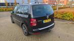 Volkswagen Touran 1.4 TSI Highline AUTOMAAT LEDER VOL!, Auto's, Volkswagen, Gebruikt, 4 cilinders, Zwart, Bedrijf