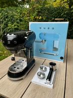 Smeg espresso machine zwart, Witgoed en Apparatuur, Koffiezetapparaten, Gebruikt, Espresso apparaat, Ophalen of Verzenden, 2 tot 4 kopjes