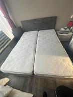 Tweepersoons boxspring met matrassen en suede frame, Huis en Inrichting, Slaapkamer | Bedden, Ophalen, Gebruikt, Tweepersoons