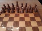 Hongaars houten schaakspel in houten kist, Ophalen of Verzenden