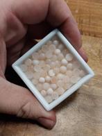 Zeer mooie ronde roze opaal cabochons mix doosje, Ophalen of Verzenden