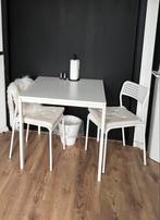Small table with two chairs and cushion, Huis en Inrichting, Tafels | Eettafels, Ophalen, Zo goed als nieuw, Rechthoekig, 50 tot 100 cm