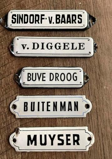 Antieke emaille Art Nouveau huisnaam bordjes beschikbaar voor biedingen