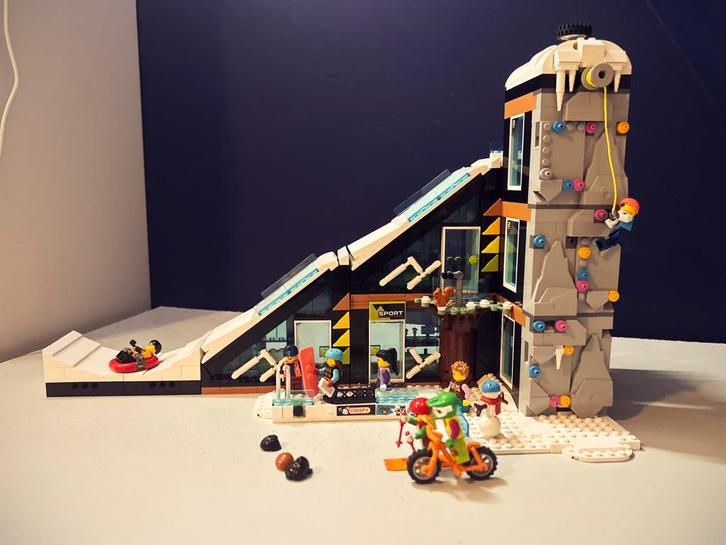 LEGO City Ski en Klim Resort 60366! Compleet!, Kinderen en Baby's, Speelgoed | Duplo en Lego, Zo goed als nieuw, Lego, Complete set