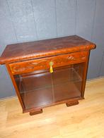 Kastje, Antiek en Kunst, Ophalen