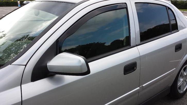 Opel donkere zijwindschermen raamspoilers visors oa Astra, Auto diversen, Tuning en Styling, Ophalen of Verzenden