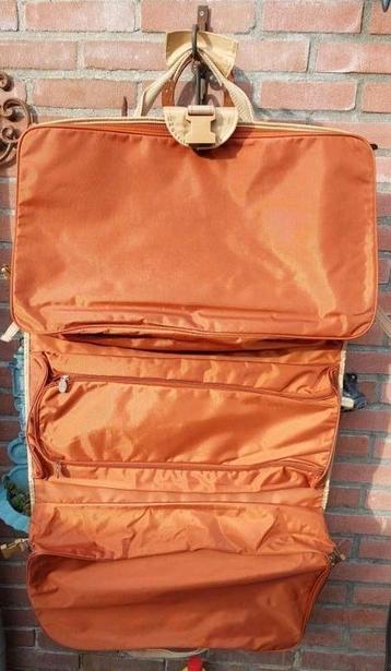 Reistas / merk Camel beschikbaar voor biedingen