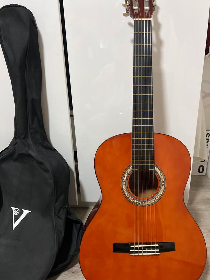 Valencia Klassieke Gitaar CG-150-K, Muziek en Instrumenten, Snaarinstrumenten | Gitaren | Akoestisch, Gebruikt, Klassieke of Spaanse gitaar