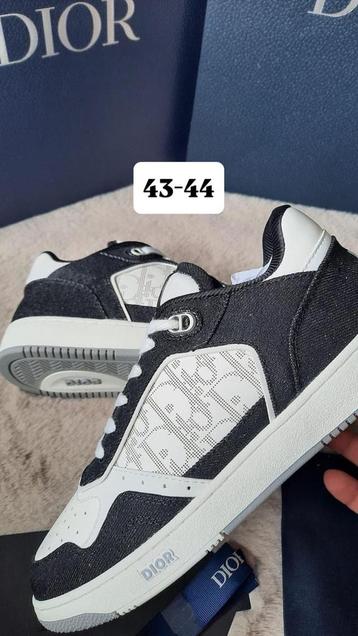 Nieuwe nette schoenen - diverse maten! beschikbaar voor biedingen
