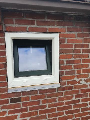Kunstof kozijn HR ++ 56.5 br x 54.5 h HR++ (Maart 2023) beschikbaar voor biedingen